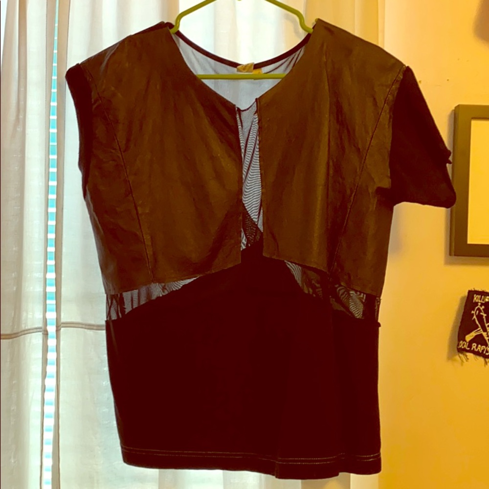 A black t-shirt